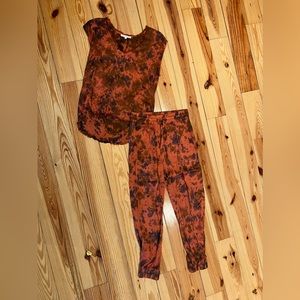 Olivaceous Silk Two Piece Set, Short Sleeve + Joggers